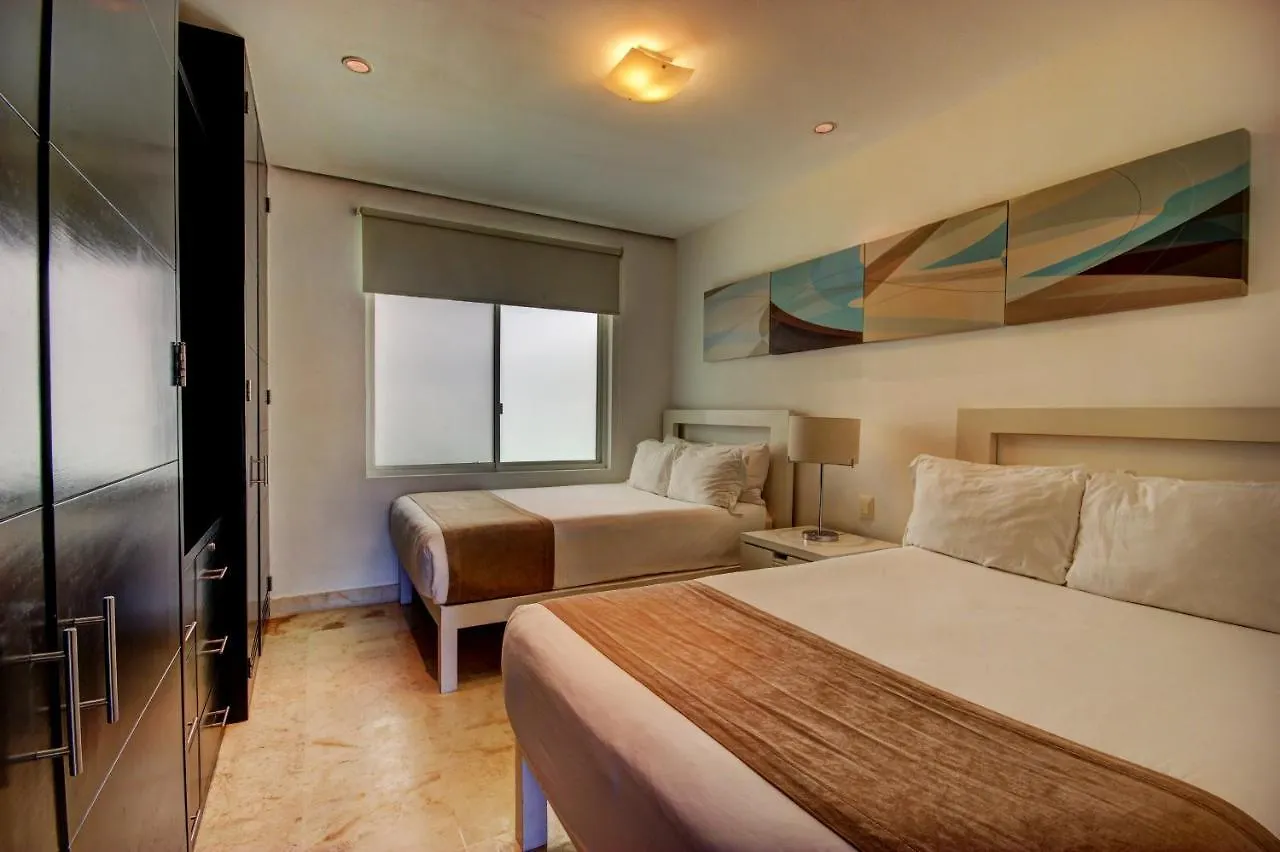 アパート El123 Elements Condos 2 Bedroom プレヤデルカーメン メキシコ
